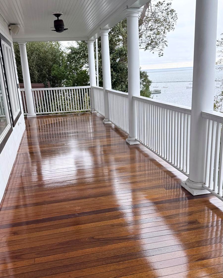 Deck Staining & Refinishing